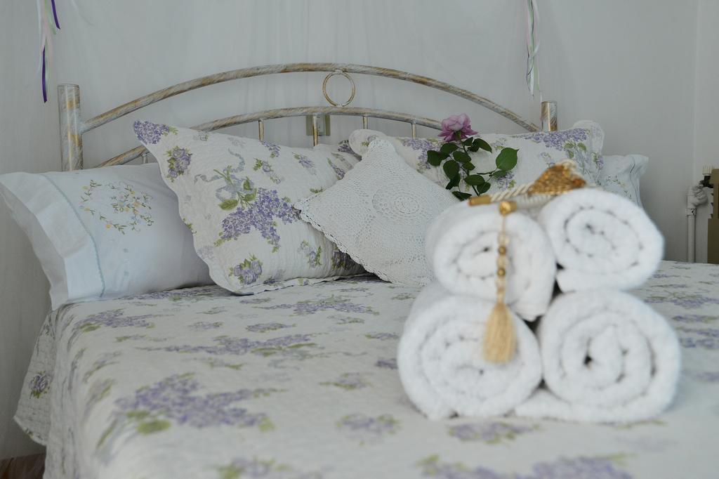 Noble Inn Loutráki Pokoj fotografie