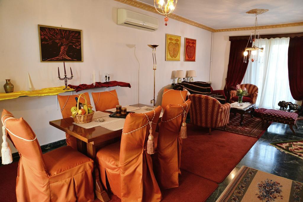 Noble Inn Loutráki Pokoj fotografie