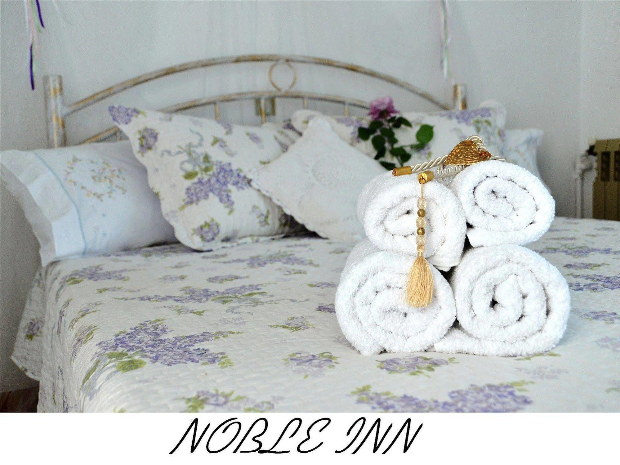 Noble Inn Loutráki Exteriér fotografie